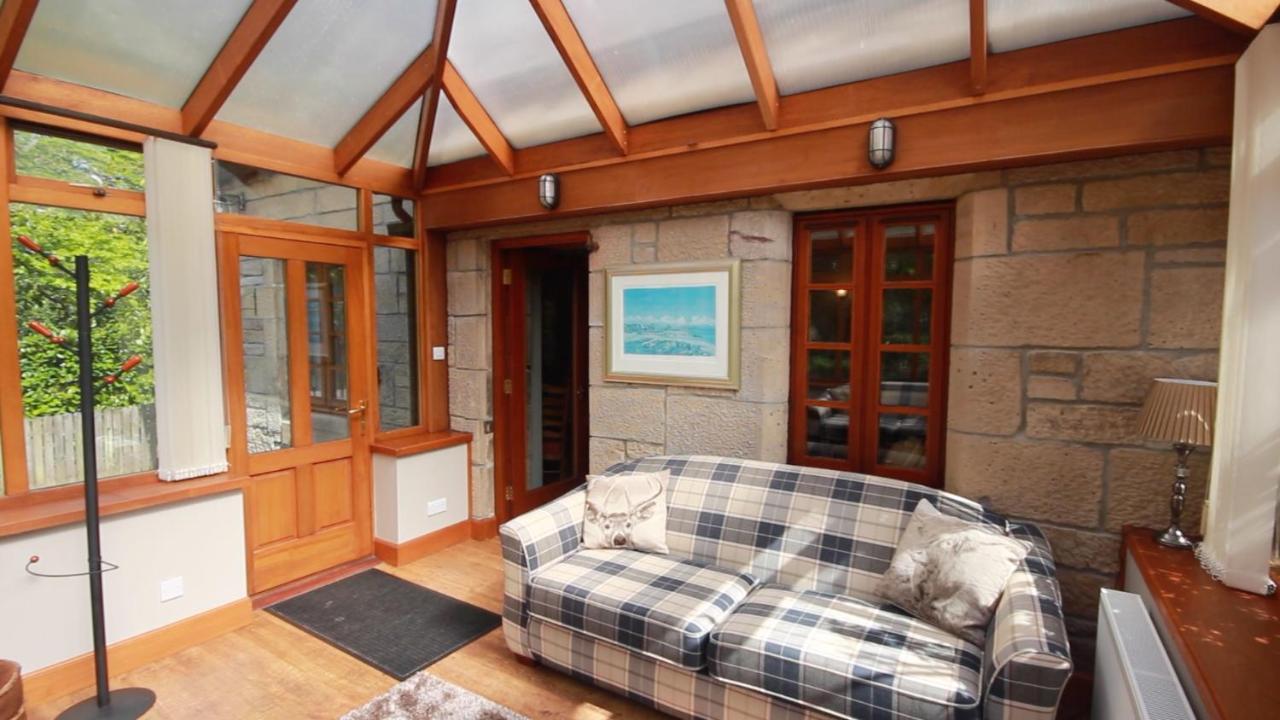 Smiddy Lodge バロック エクステリア 写真